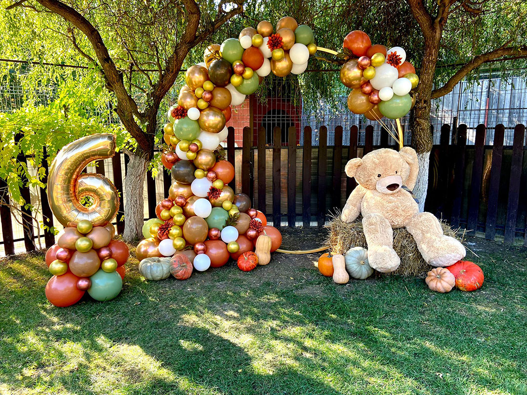 idei de decor cu baloane pentru petreceri copii - Paradisul Personajelor